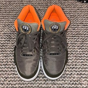 Nike 1315 flight squad sneakers